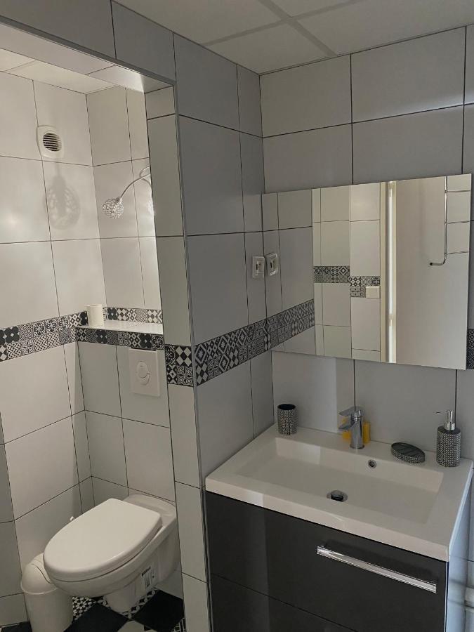 Appartement 5Min To Disneyland, Parking Prive Magny-le-Hongre Exteriör bild