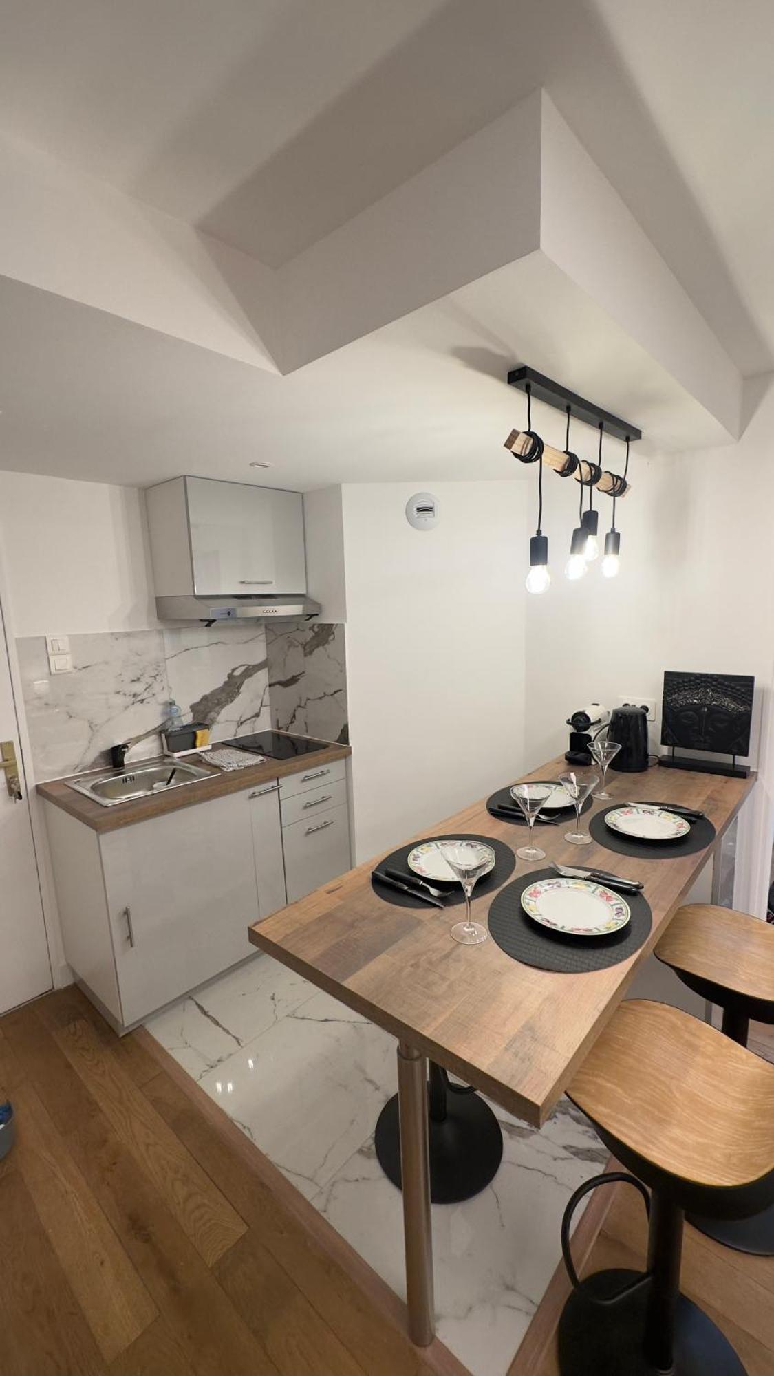 Appartement 5Min To Disneyland, Parking Prive Magny-le-Hongre Exteriör bild